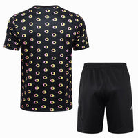 Maglia e Pantaloncini pre-allenamento Juventus 24/25
