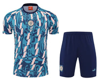 Maglia da allenamento e pantaloncini del Manchester City 25/26