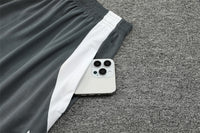 Maglia da allenamento e pantaloncini del Manchester United Bambino 24/25