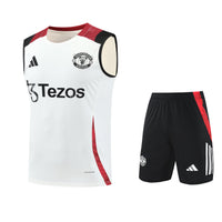 Maglia da allenamento e pantaloncini del Manchester United 25/26