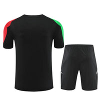 Maglia da allenamento e pantaloncini del Arsenal 24/25