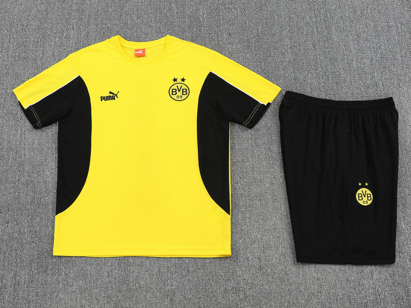 Maglia da allenamento e pantaloncini del Borussia Dortmund 25/26