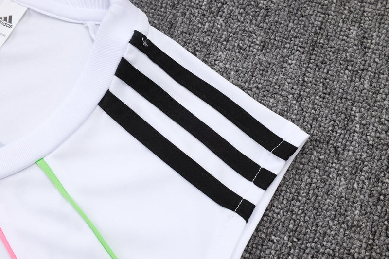 Maglia e Pantaloncini pre-allenamento Juventus 25/26