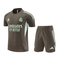 Maglia e Pantaloncini pre-allenamento Real Madrid Bambino 25/26