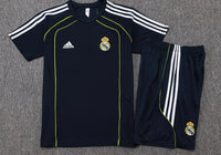 Maglia da allenamento e pantaloncini del Real Madrid 25/26