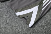 Maglia da allenamento e pantaloncini del Real Madrid 25/26