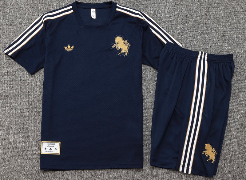 Maglia e Pantaloncini pre-allenamento Juventus 25/26