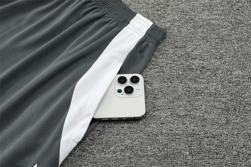 Maglia da allenamento e pantaloncini del Manchester United Bambino 24/25