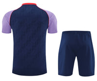 Maglia da allenamento e pantaloncini del Arsenal 24/25
