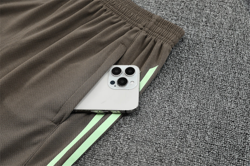 Maglia e Pantaloncini pre-allenamento Real Madrid Bambino 25/26