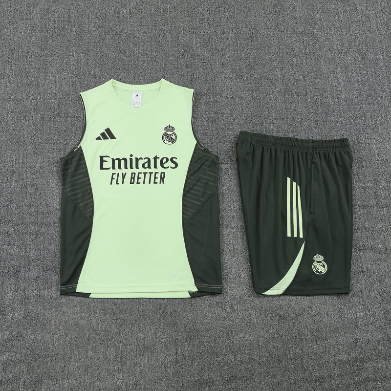Maglia da allenamento e pantaloncini del Real Madrid 25/26