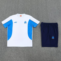 Maglia da allenamento e pantaloncini del Manchester City 25/26