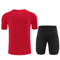 Maglia da allenamento e pantaloncini del Liverpool 25/26