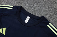 Maglia da allenamento e pantaloncini del Real Madrid 25/26