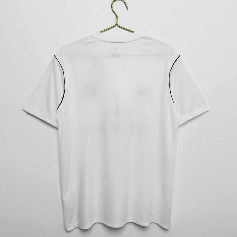 Maglia del Real Madrid Retro 2017/18 - Con Patch