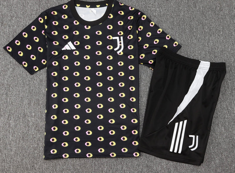 Maglia e Pantaloncini pre-allenamento Juventus 24/25
