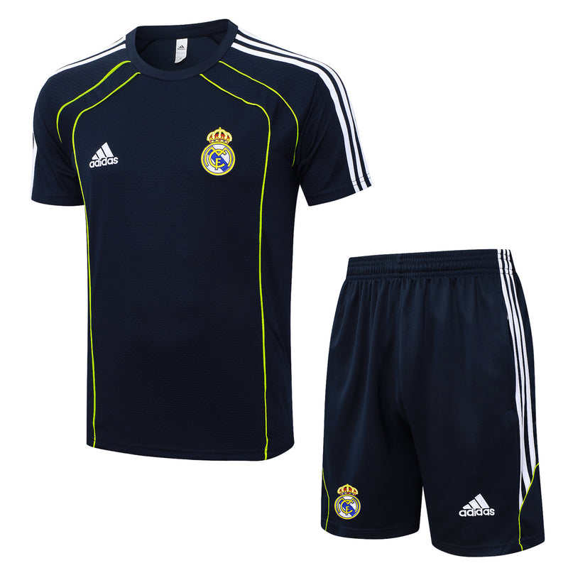 Maglia da allenamento e pantaloncini del Real Madrid 25/26