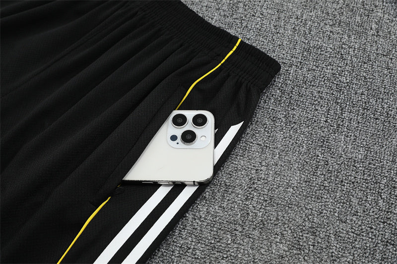 Maglia e Pantaloncini pre-allenamento Real Madrid Bambino 25/26