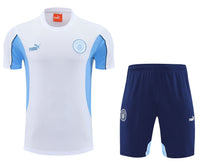 Maglia da allenamento e pantaloncini del Manchester City 25/26
