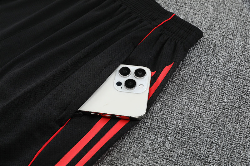 Maglia da allenamento e pantaloncini del Liverpool Bambino 25/26