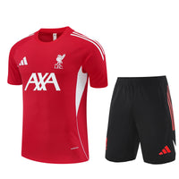 Maglia da allenamento e pantaloncini del Liverpool 25/26