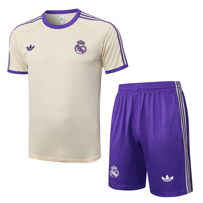 Maglia da allenamento e pantaloncini del Real Madrid 25/26