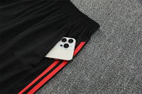 Maglia da allenamento e pantaloncini del Liverpool 25/26