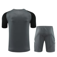Maglia da allenamento e pantaloncini del Manchester United Bambino 24/25