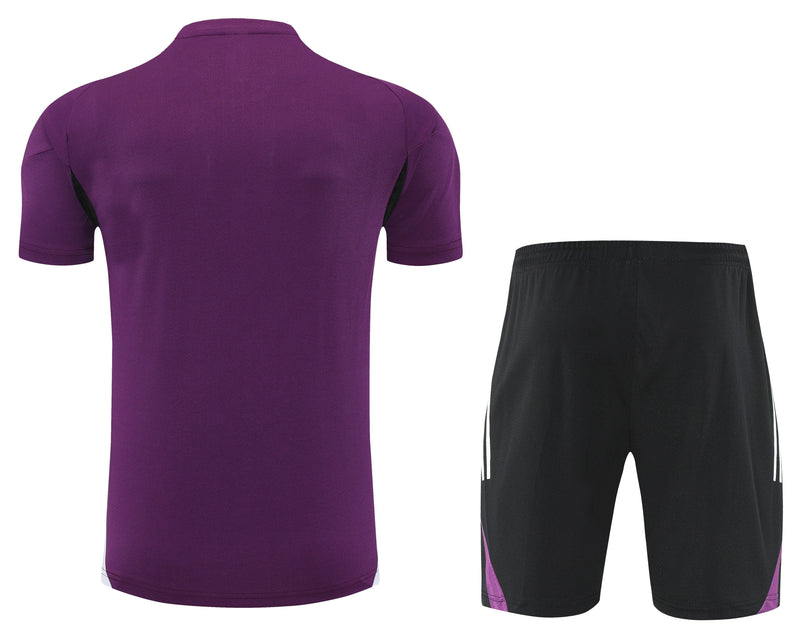 Maglia da allenamento e pantaloncini del Manchester United 25/26