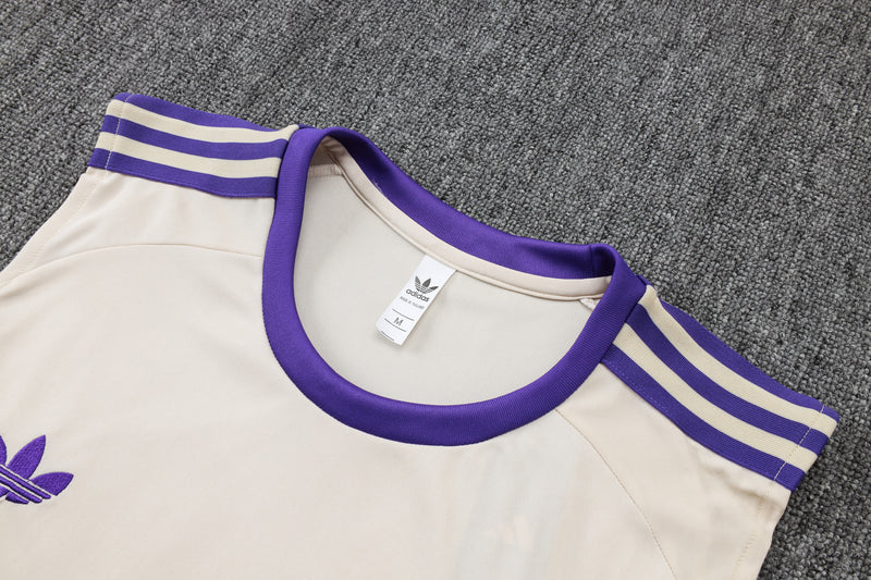 Maglia da allenamento e pantaloncini del Real Madrid 25/26
