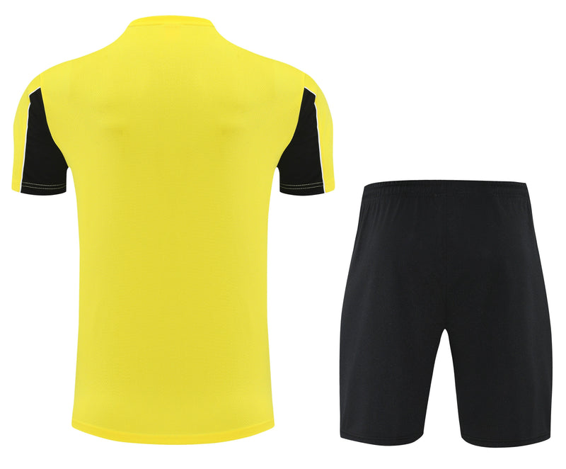 Maglia da allenamento e pantaloncini del Borussia Dortmund 25/26