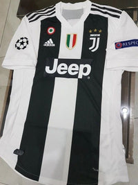 Maglia rétro Juventus home 18/19
