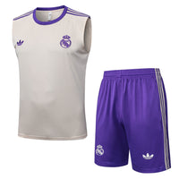 Maglia da allenamento e pantaloncini del Real Madrid 25/26