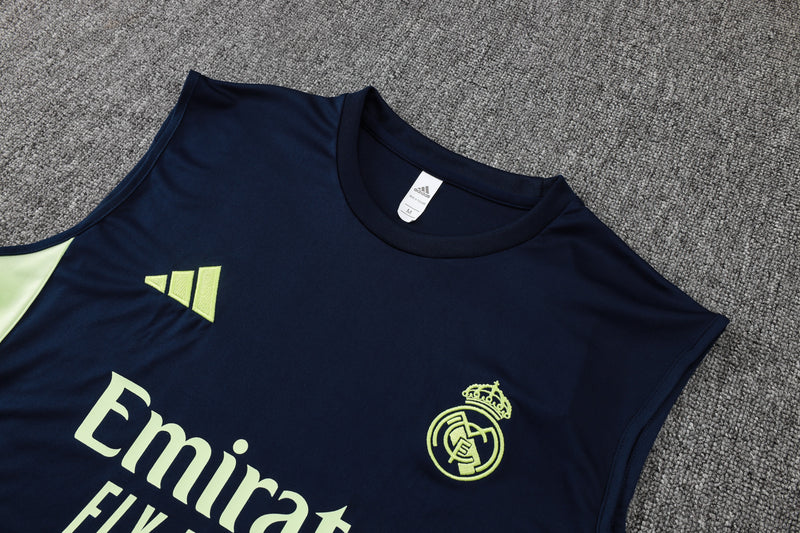 Maglia da allenamento e pantaloncini del Real Madrid 25/26
