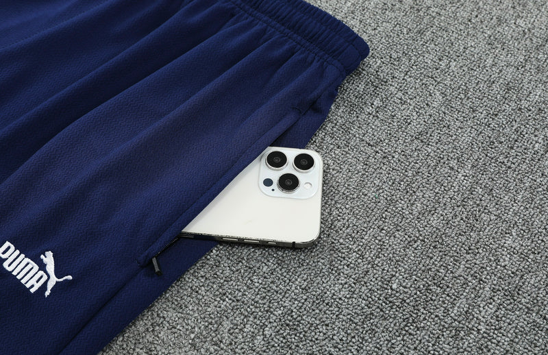 Maglia da allenamento e pantaloncini del Manchester City 25/26