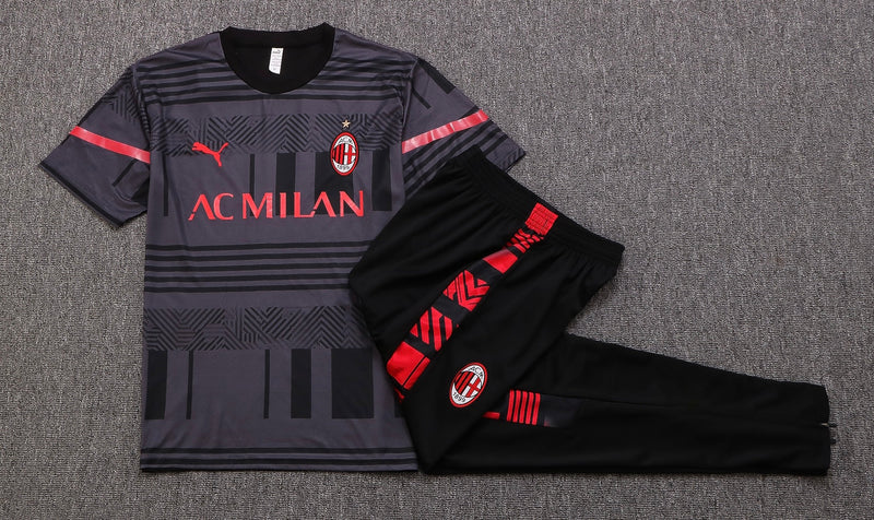 Maglia e Pantaloni Milan